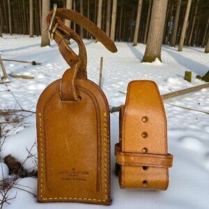 Louis Vuitton vachetta leather luggage tag and poignet set